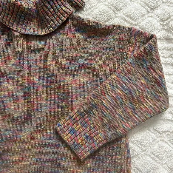 Multi Color Turtleneck - Picture 4 of 8